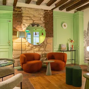 *** Hotel De Fleurie França